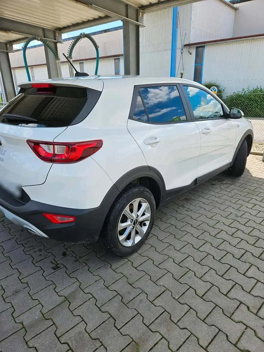 Gebraucht Kia Stonic Vision 99 PS (72 kW) 2017 Weiß SUV