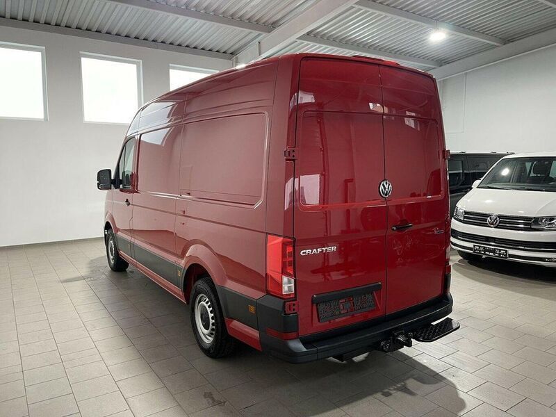 Gebraucht VW Crafter 177 PS (130 kW) 2018 Rot Van