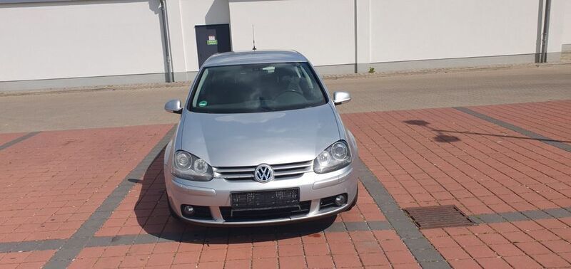 Silber Gebraucht 2008 VW Golf VI Limousine | 3.799 € (Superpreis) - Bild 1/4