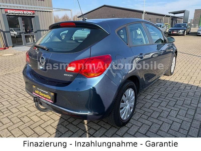 Gebraucht Opel Astra Edition 120 PS (88 kW) 2014 Blau Limousine