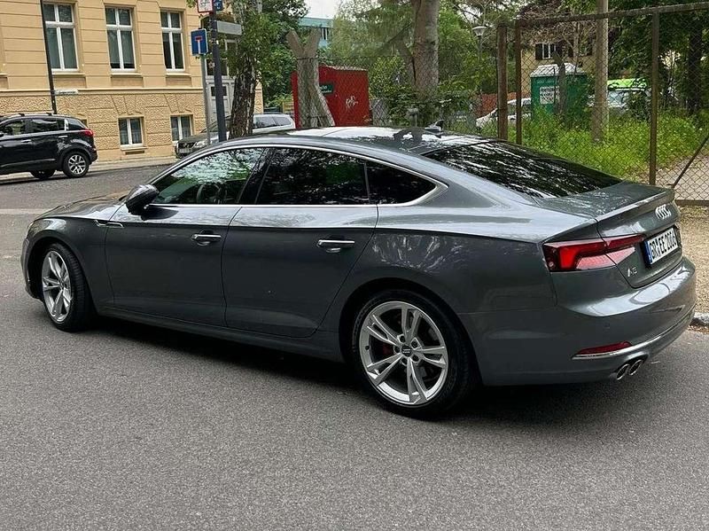 Gebraucht Audi A5 Sportback 218 PS (160 kW) 2018 Grau Kleinwagen