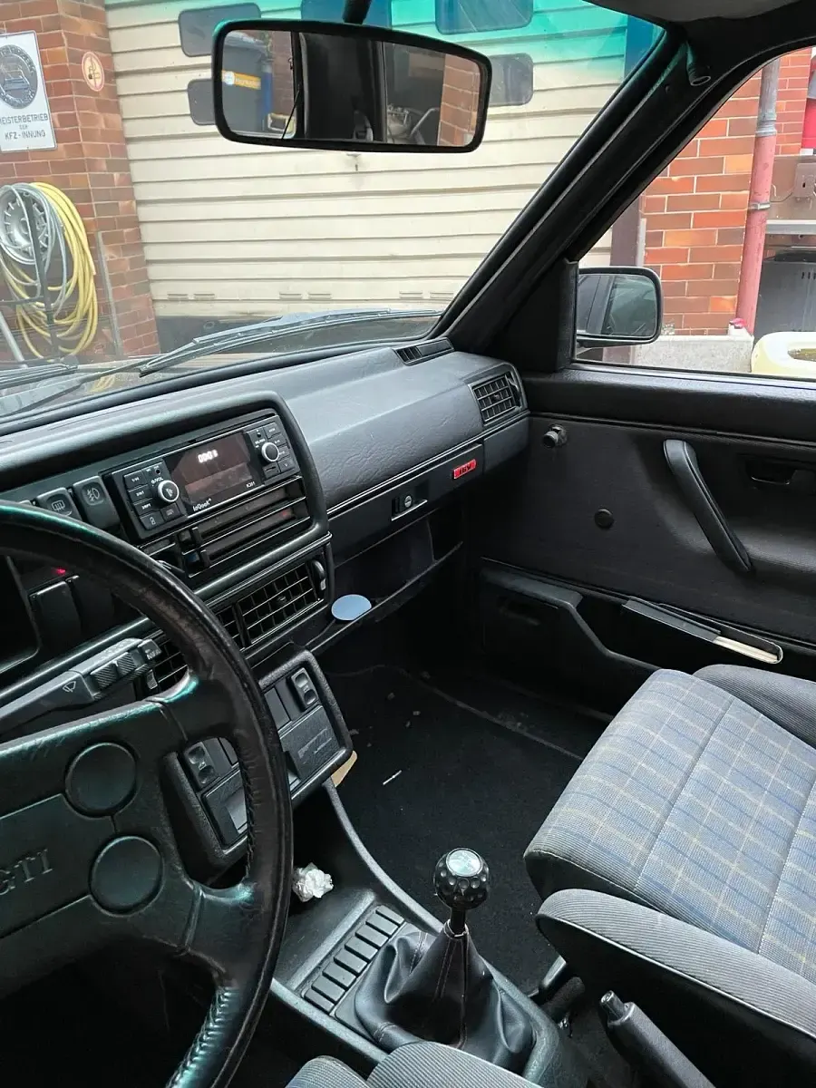 Gebraucht VW Golf II GTI 139 PS (102 kW) 1988 Schwarz Kleinwagen