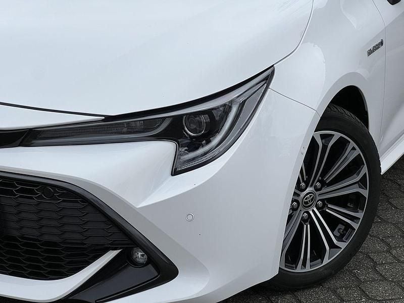 Gebraucht Toyota Corolla Team 122 PS (89 kW) 2020 Weiß Kombi