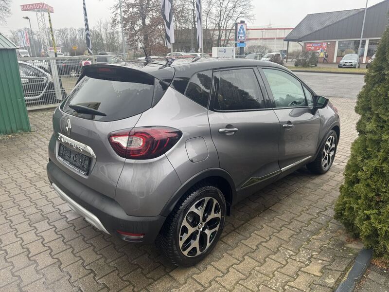 Gebraucht Renault Captur Intens 118 PS (86 kW) 2018 Gris kng + noir gne (metallic) SUV