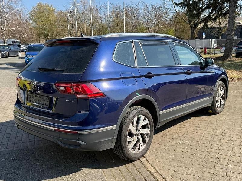 Gebraucht VW Tiguan Allspace 150 PS (110 kW) 2022 Blau SUV