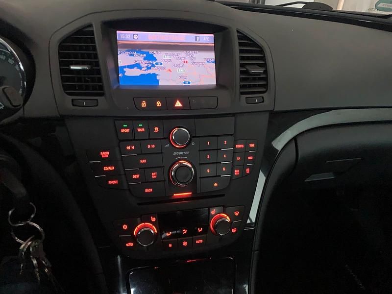 Gebraucht Opel Insignia OPC 260 PS (191 kW) 2009 Silber Limousine