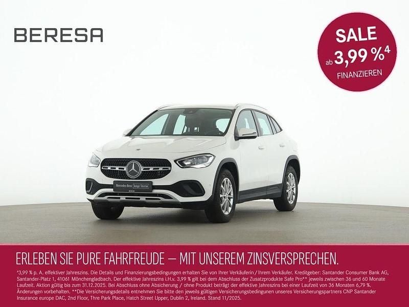 Weiß Gebraucht 2022 Mercedes GLA250 Style SUV | 28.880 € (Superpreis) - Bild 1/4