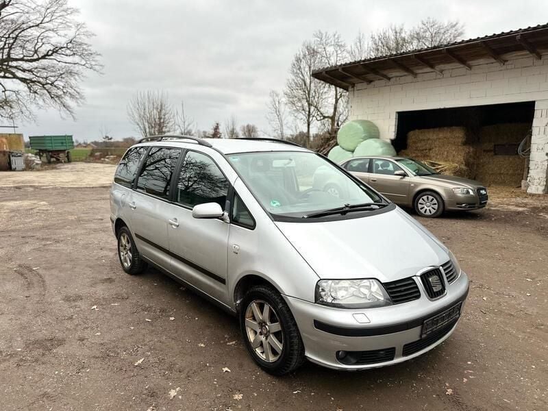 Gebraucht Seat Alhambra Vigo 140 PS (102 kW) 2010 Silber Van / Kleinbus