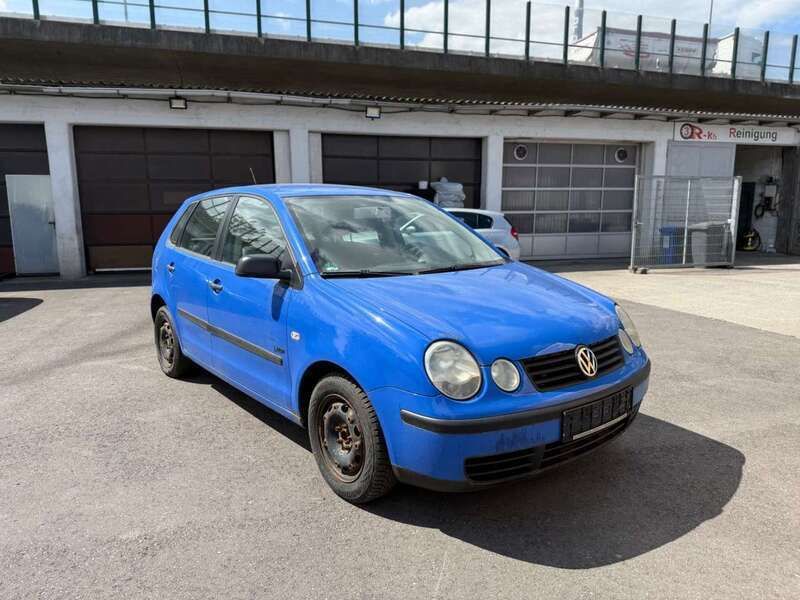Blau Gebraucht 2004 VW Polo Basis Kleinwagen | 490 € (Superpreis) - Bild 1/4