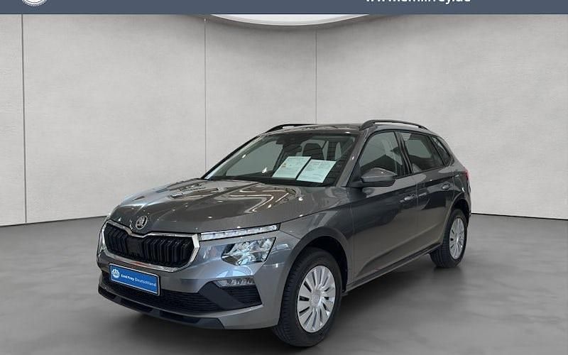 Grau Neu 2025 Skoda Kamiq Essence SUV | 24.900 € (Etwas zu teuer) - Bild 1/4