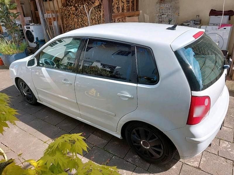 Gebraucht VW Polo 75 PS (55 kW) 2004 Weiß Kleinwagen