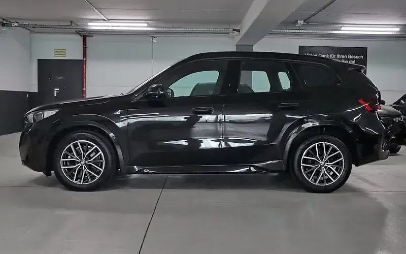 Gebraucht BMW X1 Luxury Line 211 PS (155 kW) 2023 Schwarz SUV