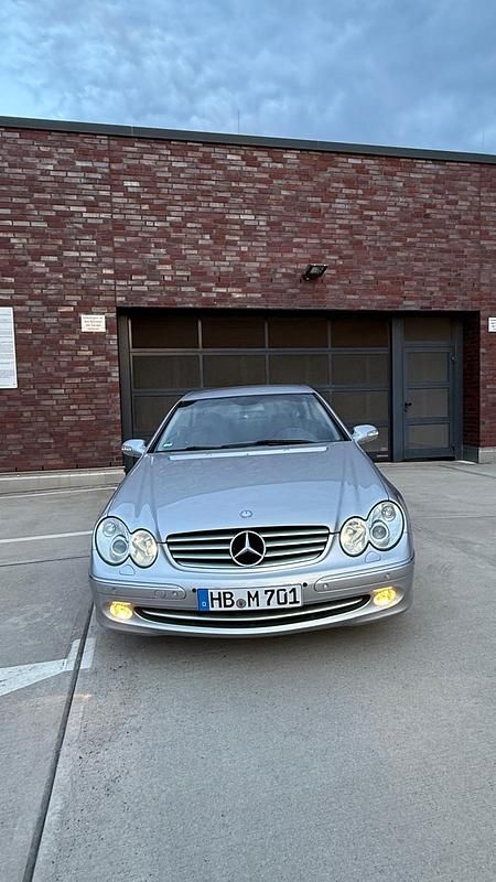 Silber Gebraucht 2002 Mercedes E60 AMG Limousine | 5.800 € - Bild 1/4