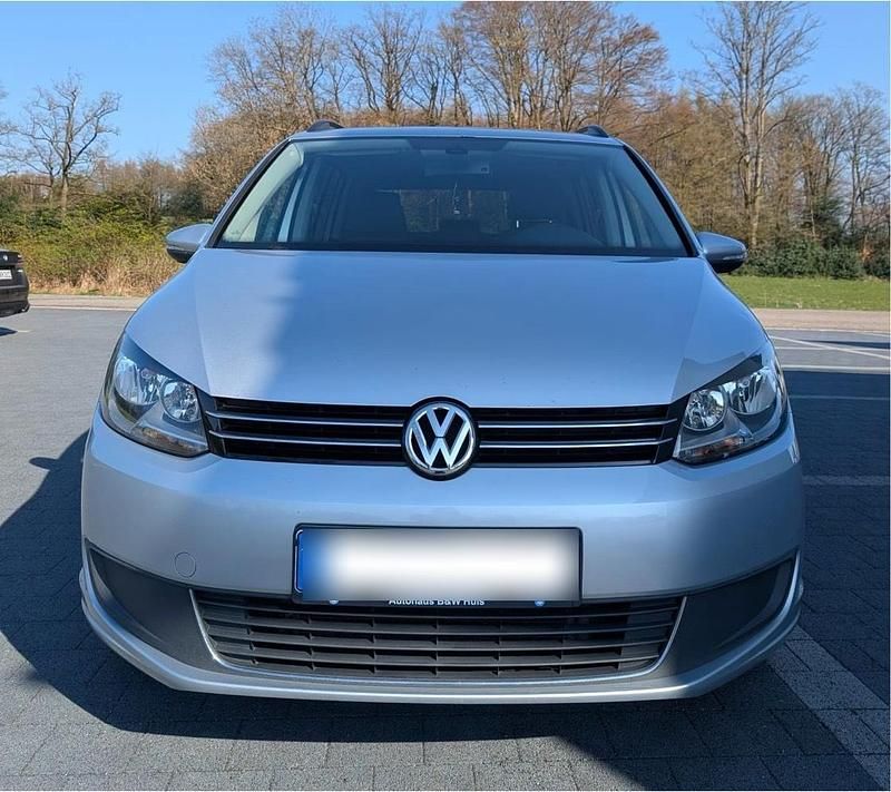 Gebraucht VW Touran 140 PS (102 kW) 2012 Silber Van / Kleinbus