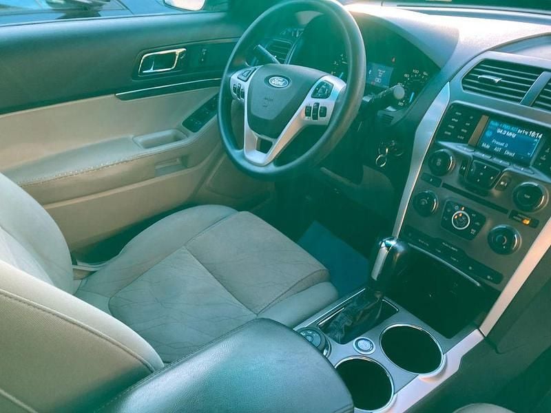 Usata Ford Explorer 287 CV (211 kW) 2011 Argento SUV