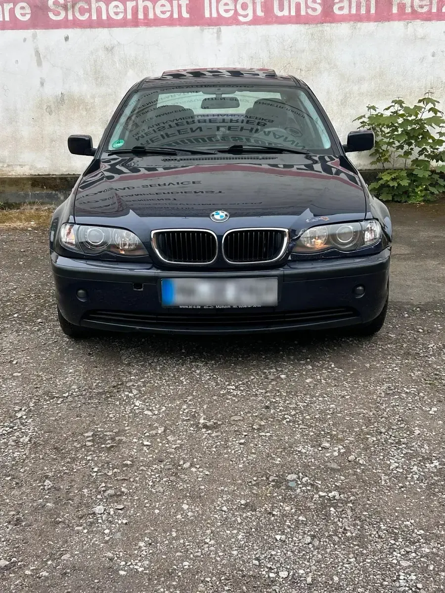 Gebraucht BMW 318 143 PS (105 kW) 2003 Blau Limousine