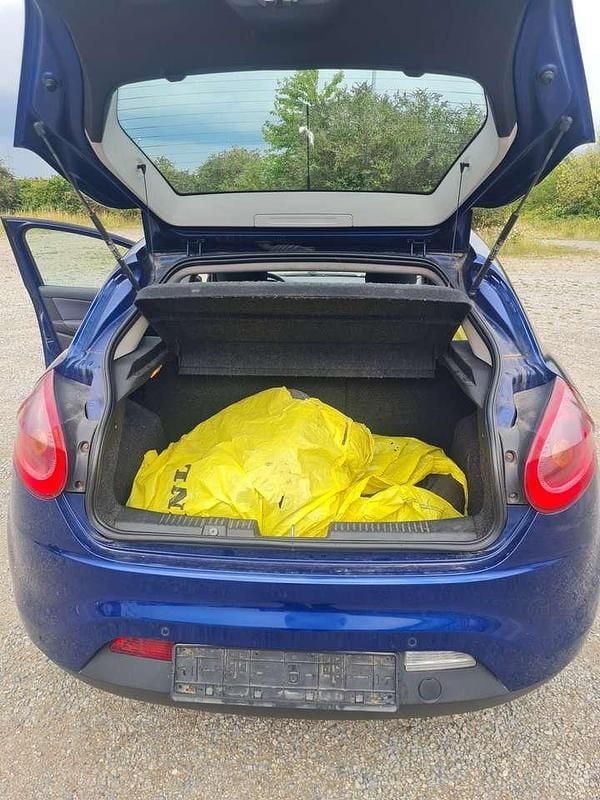 Blau Gebraucht 2007 Fiat Bravo Sport Kleinwagen | 1.900 € (Fairer Preis) - Bild 1/4