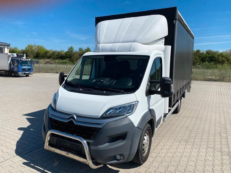 Weiß Gebraucht 2017 Citroën Jumper Van / Kleinbus | 19.000 € (Etwas zu teuer) - Bild 1/4