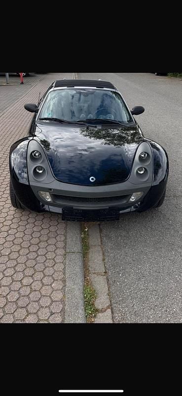 Schwarz Gebraucht 2007 Smart Roadster Brabus Cabrio | 4.400 € - Bild 1/4