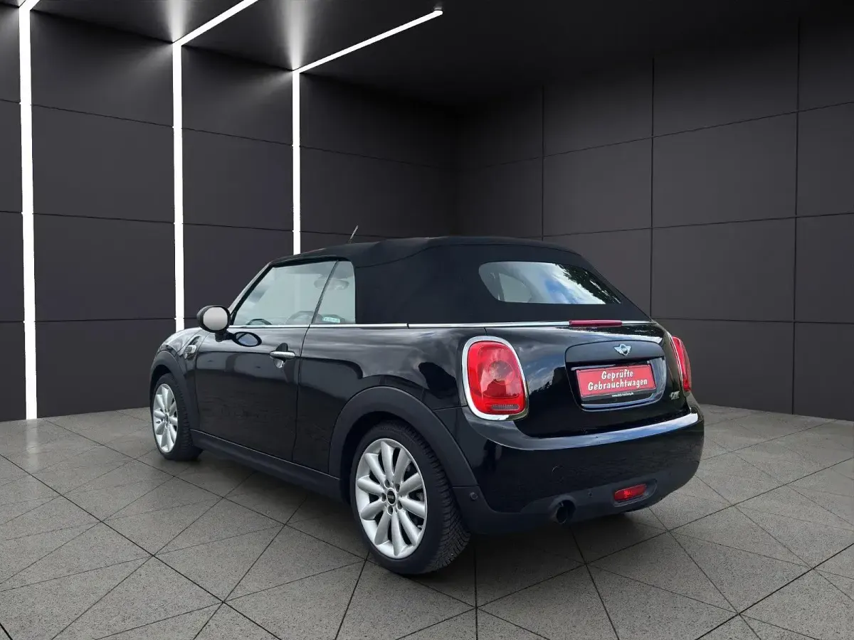 Gebraucht Mini One Cabriolet 102 PS (75 kW) 2016 Schwarz Cabrio