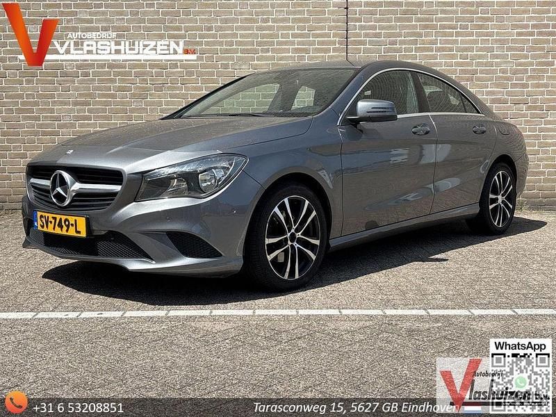 Grau Gebraucht 2013 Mercedes CLA200 Ambition Limousine | 11.450 € (Teuer) - Bild 1/4