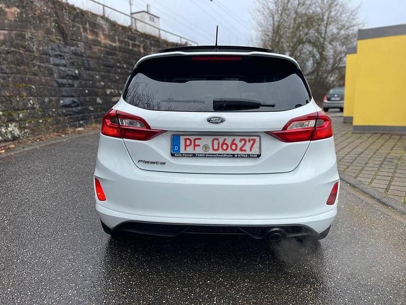 Gebraucht Ford Fiesta ST-Line 140 PS (102 kW) 2018 Weiß Kleinwagen