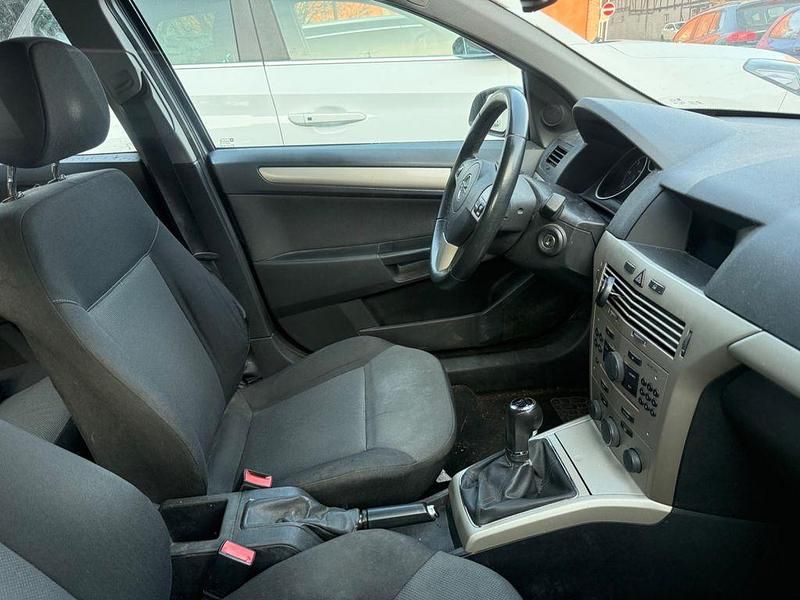 Gebraucht Opel Astra Edition 120 PS (88 kW) 2007 Silber Limousine