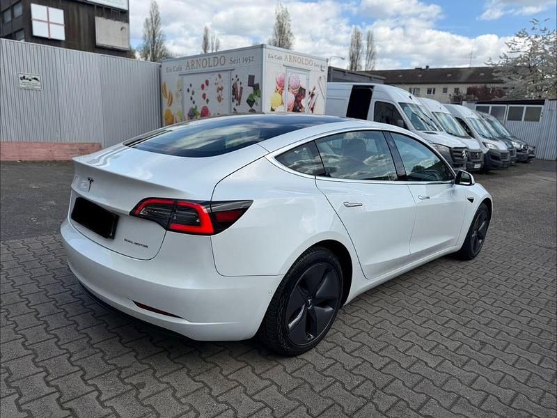 Gebraucht Tesla Model 3 324 kW (441 PS) 2020 Weiß Limousine
