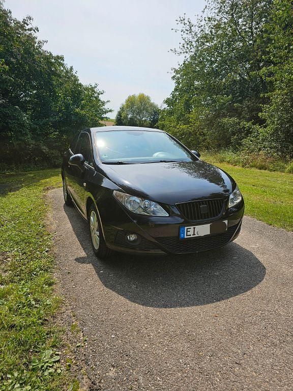 Schwarz Gebraucht 2012 Seat Ibiza SC Copa Kleinwagen | 5.200 € (Fairer Preis) - Bild 1/4