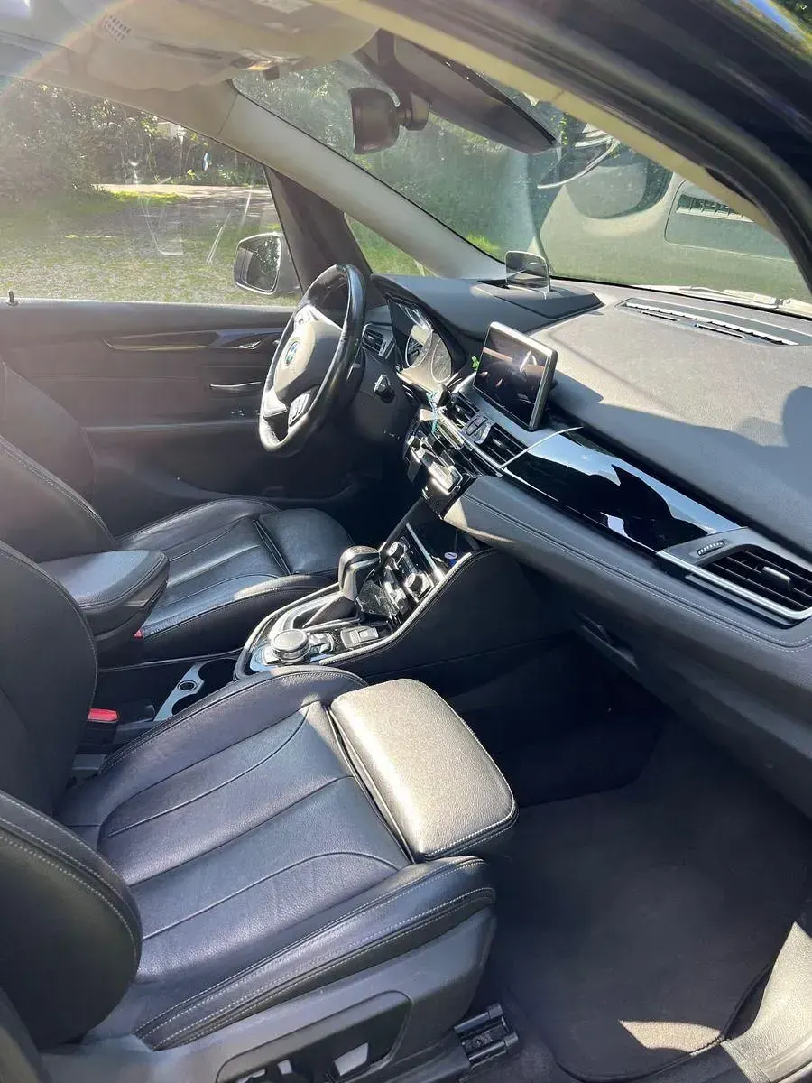 Gebraucht BMW 220 Gran Tourer Luxury Line 190 PS (139 kW) 2015 Schwarz Van / Kleinbus