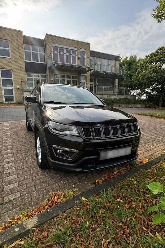 Second-hand Jeep Compass 241 CP (177 kW) 2020 Negru SUV
