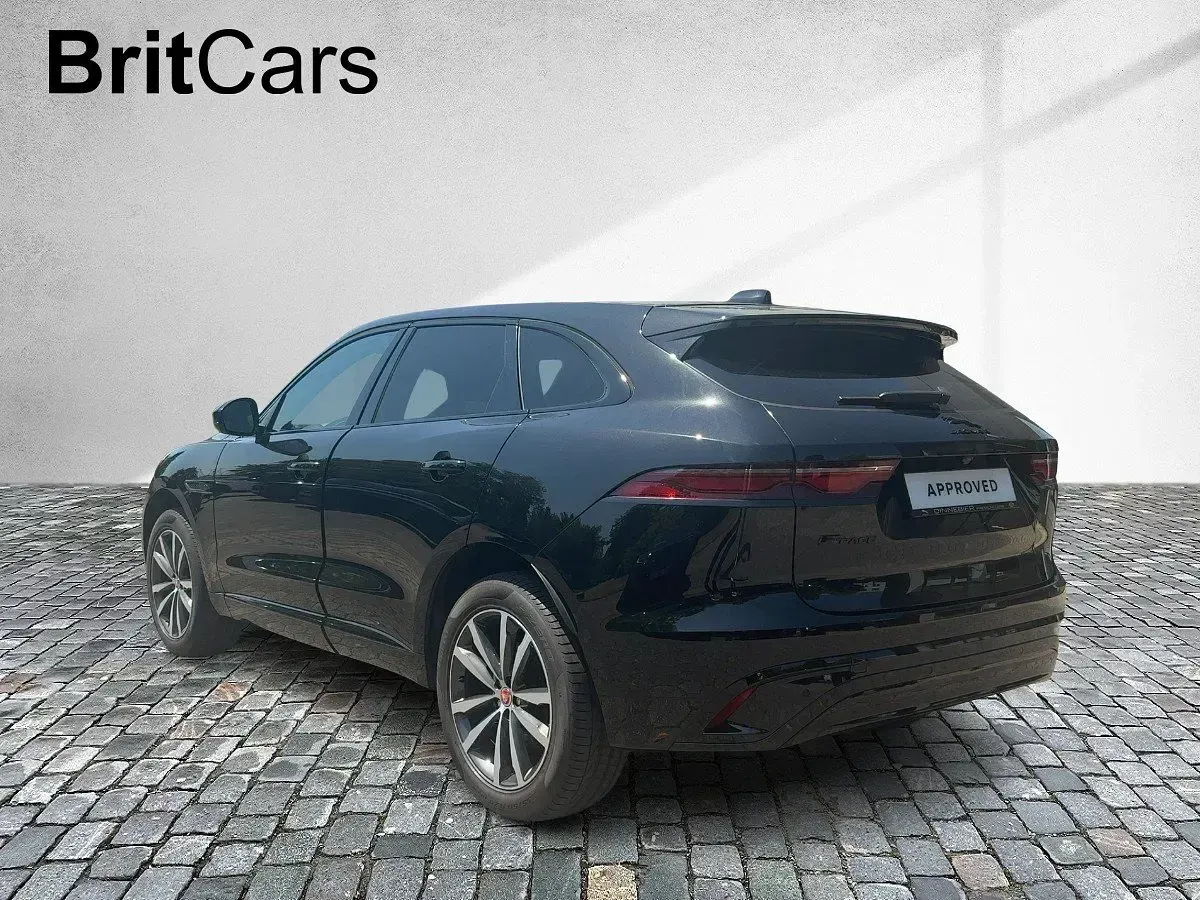 Gebraucht Jaguar F-Pace R 204 PS (150 kW) 2023 Schwarz (metallic) SUV