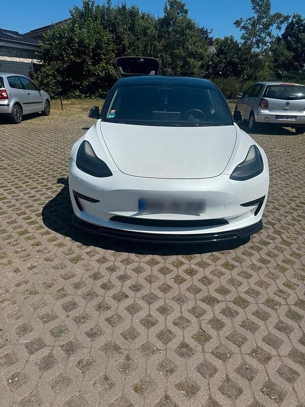 Gebraucht Tesla Model 3 Standard Range Plus 239 kW (325 PS) 2021 Weiß Limousine