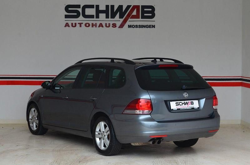 Gebraucht VW Golf VII Match 122 PS (89 kW) 2013 Grau Kombi