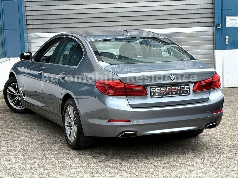 Gebraucht BMW 540 Sport Line 340 PS (250 kW) 2018 Bluestone metallic Limousine