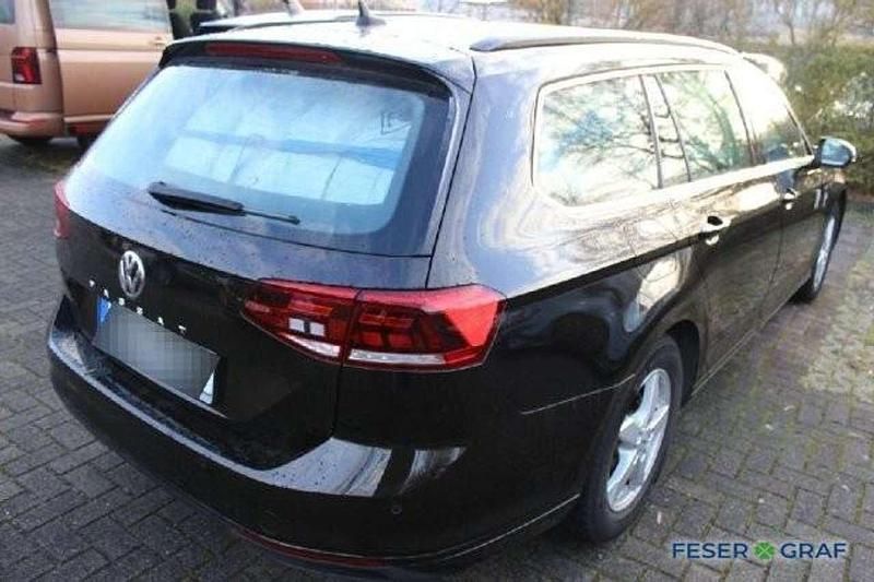 Gebraucht VW Passat Business 150 PS (110 kW) 2020 Tamarindenbraun metallic Kombi