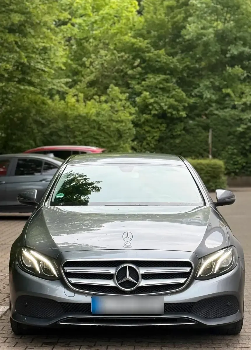 Gebraucht Mercedes E200 150 PS (110 kW) 2016 Limousine