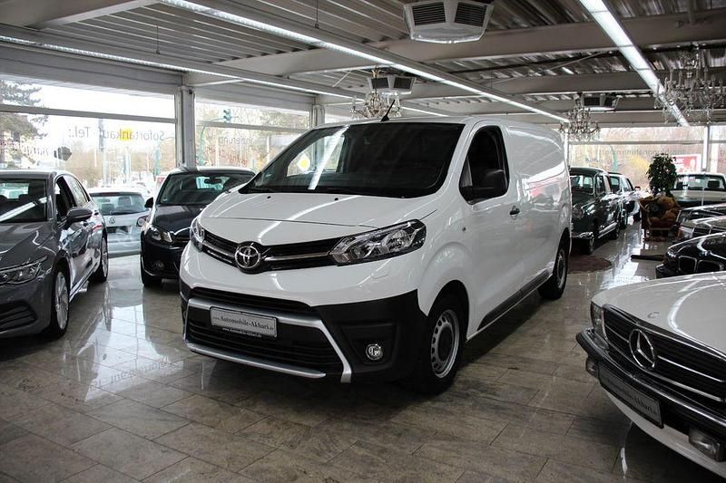 Gebraucht Toyota Proace 122 PS (89 kW) 2020 Weiß Van / Kleinbus