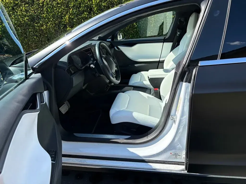 Gebraucht Tesla Model S Performance 572 kW (778 PS) 2020 Schwarz Kleinwagen