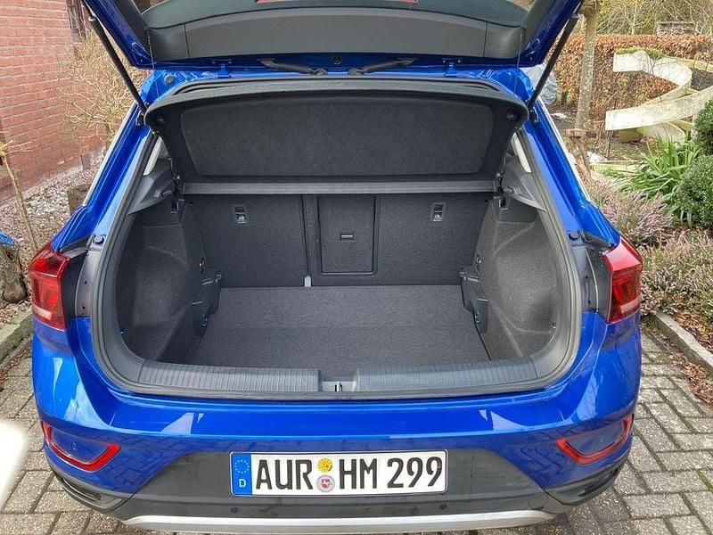 Gebraucht VW T-Roc Move 150 PS (110 kW) 2024 Blau SUV