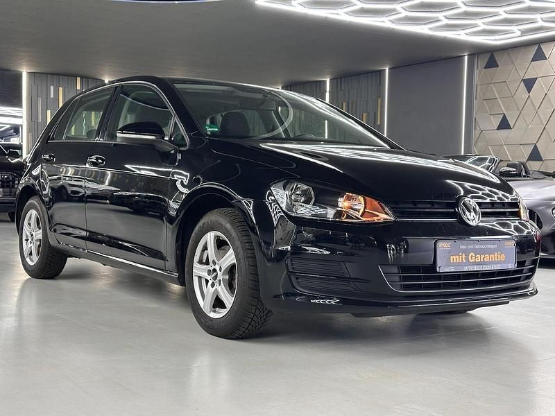 Gebraucht VW Golf VII Trendline 86 PS (63 kW) 2015 Schwarz Limousine