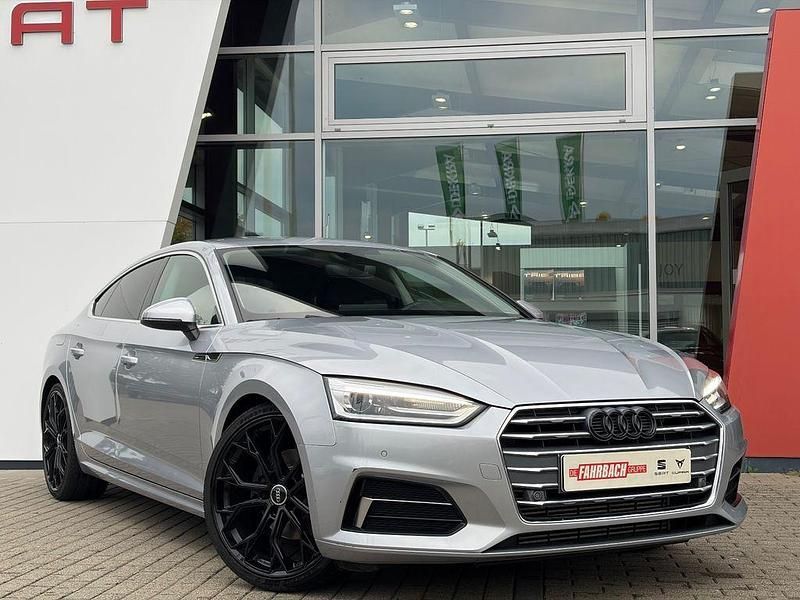Silber Gebraucht 2019 Audi A5 Sportback Sport Limousine | 24.590 € (Superpreis) - Bild 1/4