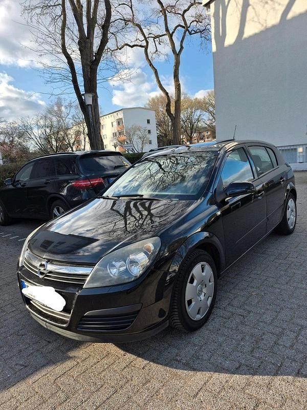 Gebraucht Opel Astra 105 PS (77 kW) 2006 Schwarz Kleinwagen