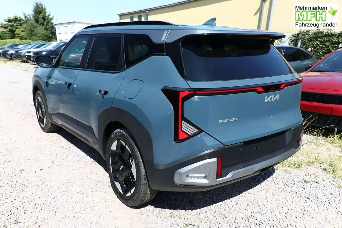 Neu Kia Seltos Spirit 179 PS (131 kW) 2026 Denim blue SUV