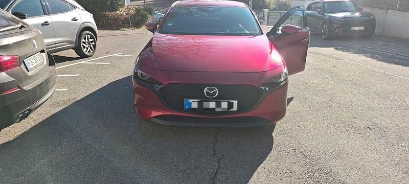 Rot Gebraucht 2020 Mazda 3 Selection Limousine | 17.500 € (Superpreis) - Bild 1/4