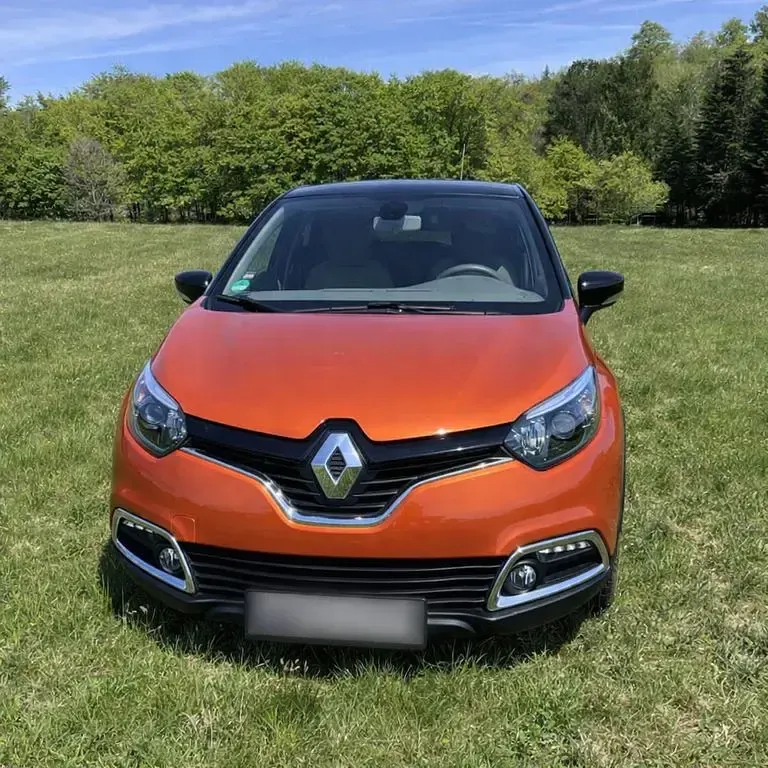 Używany Renault Captur Elysee 114 KM (83 kW) 2016 Beżowy SUV