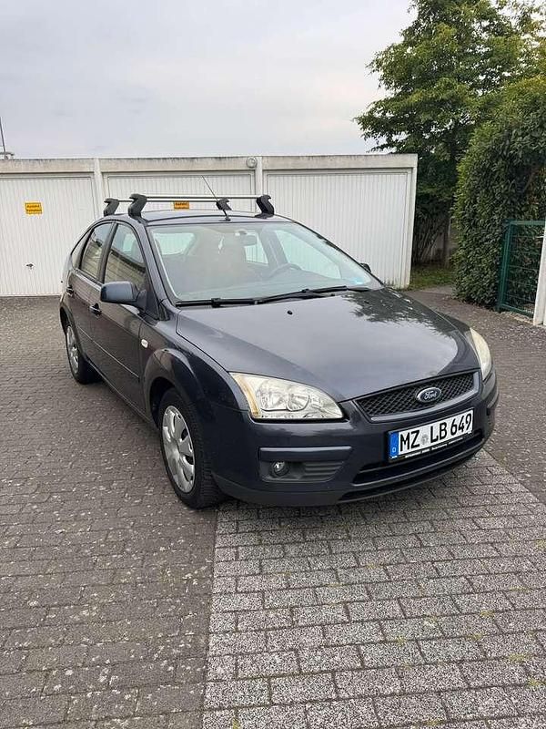 Second-hand Ford Focus 101 CP (74 kW) 2007 Gri Berlinǎ