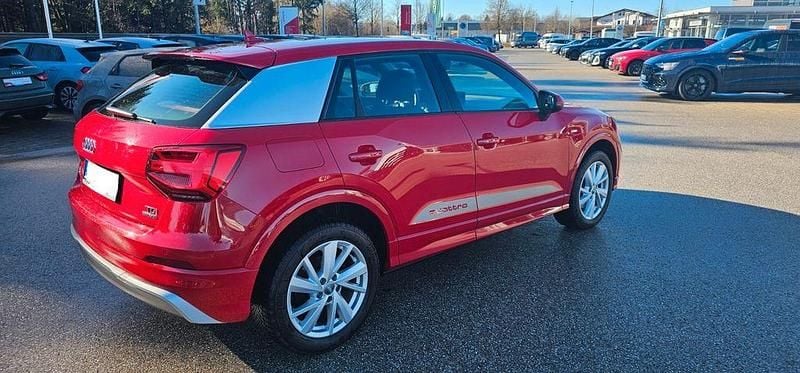 Gebraucht Audi Q2 S-Line 150 PS (110 kW) 2018 Rot SUV