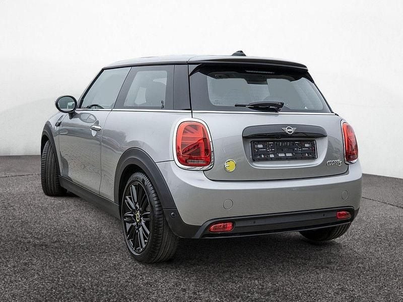 Gebraucht Mini Cooper SE Classic 135 kW (184 PS) 2023 Silber Kleinwagen