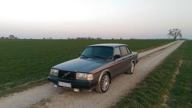 Gebraucht Volvo 240 165 PS (121 kW) 1989 Grau Limousine